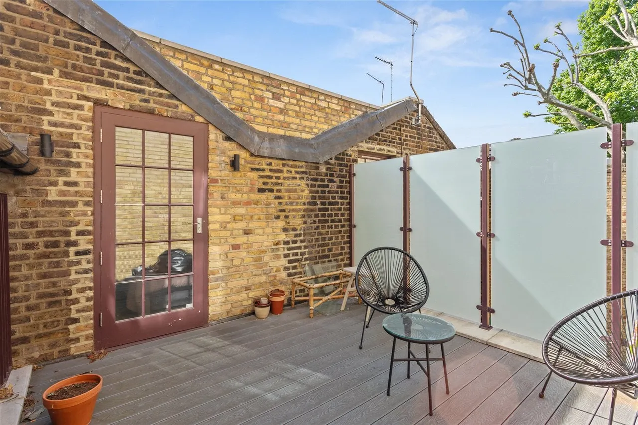 2 bed flat to rent — Commercial Street, London, E1