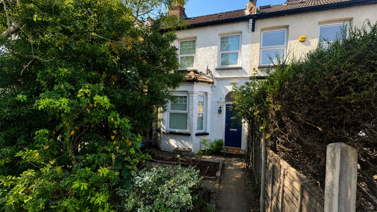 3 bed house for sale — Cockfosters Road, Hadley Wood, EN4 0HJ