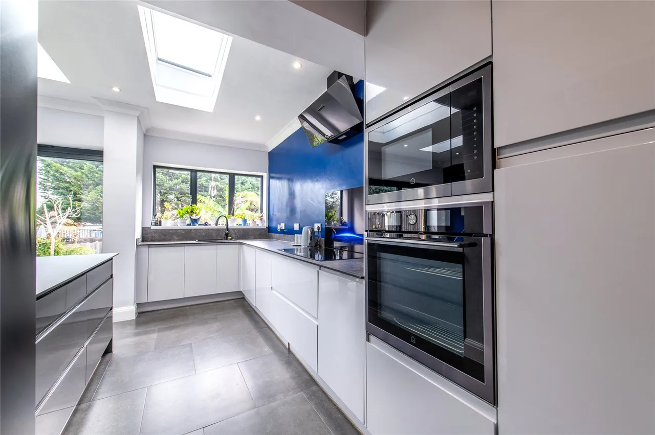 Chalkwell Road, Sittingbourne, ME10, photo 18