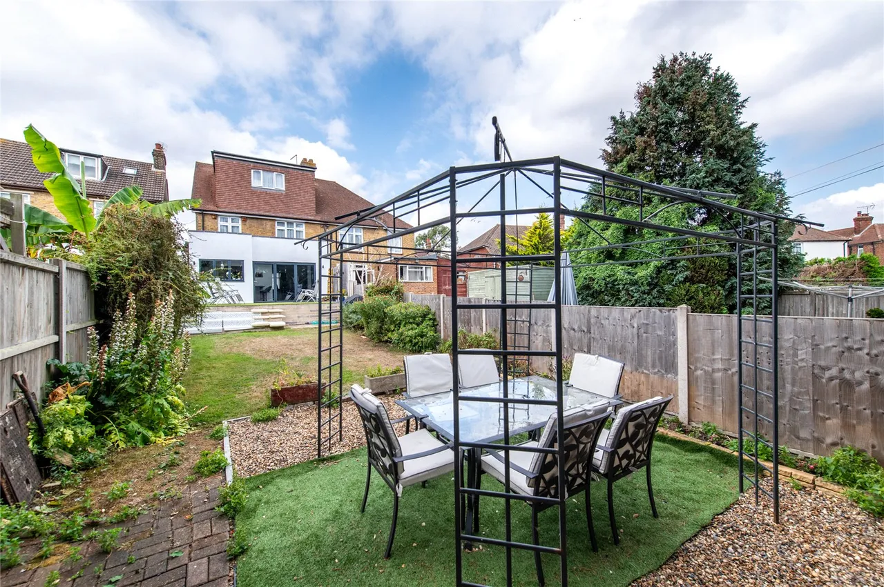 Chalkwell Road, Sittingbourne, ME10, photo 31