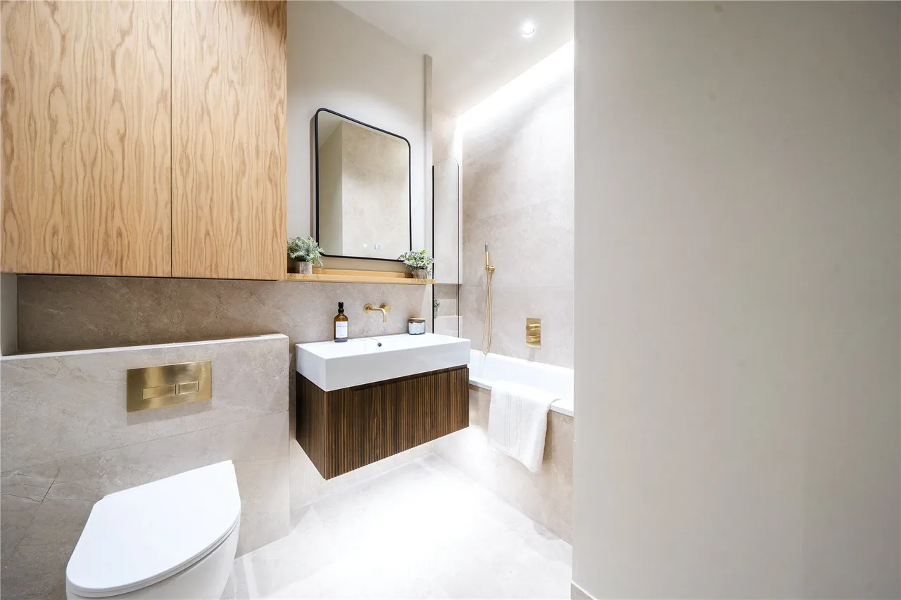 Creswick Road, London, W3, photo 10