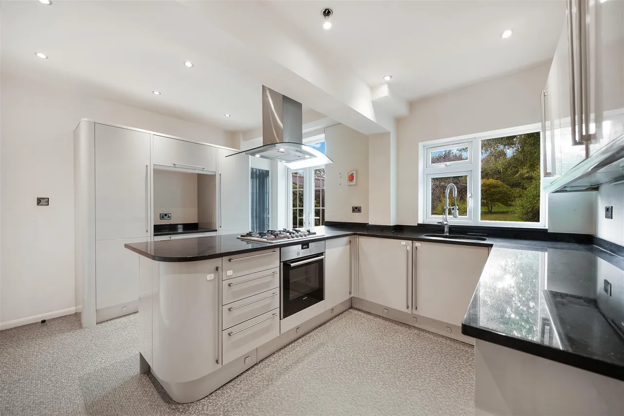 St Andrews Avenue, Wembley, HA0, photo 4