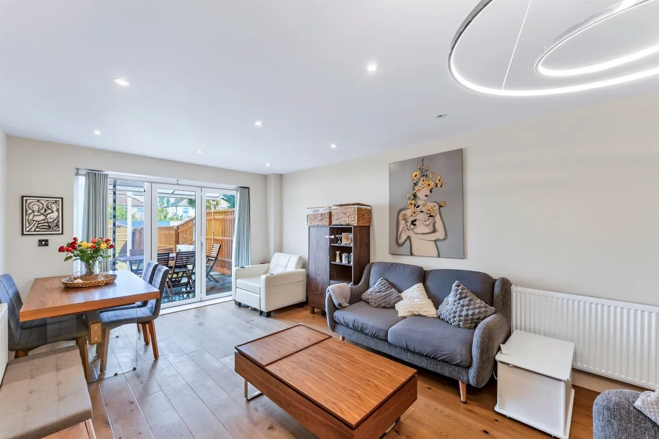 Florence Avenue, Morden, SM4, photo 13