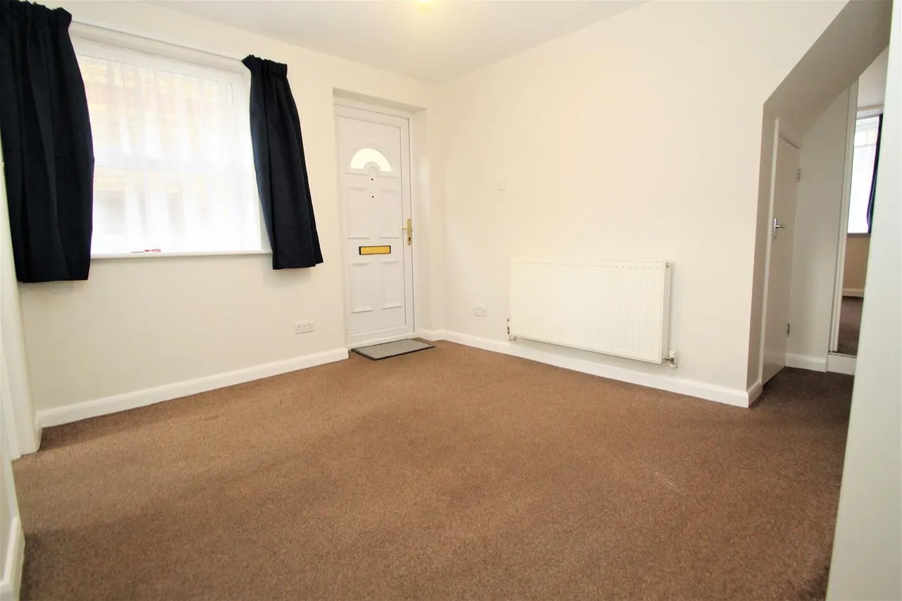 Totteridge Road, High Wycombe, HP13, photo 3
