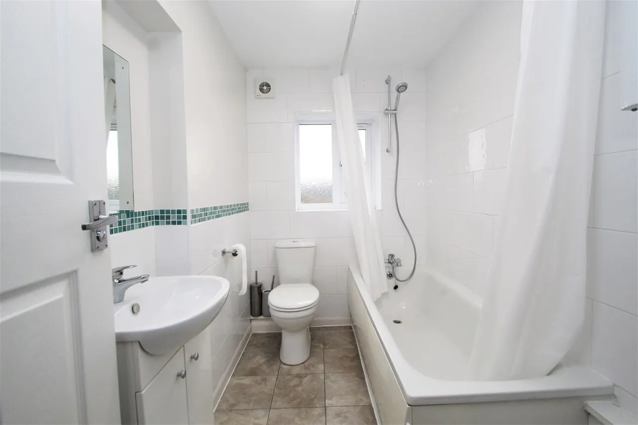 Totteridge Road, High Wycombe, HP13, photo 8
