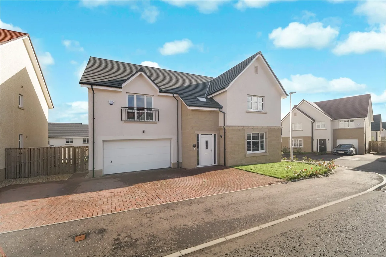 5 bed house for sale, Martin Place, Jackton, G75