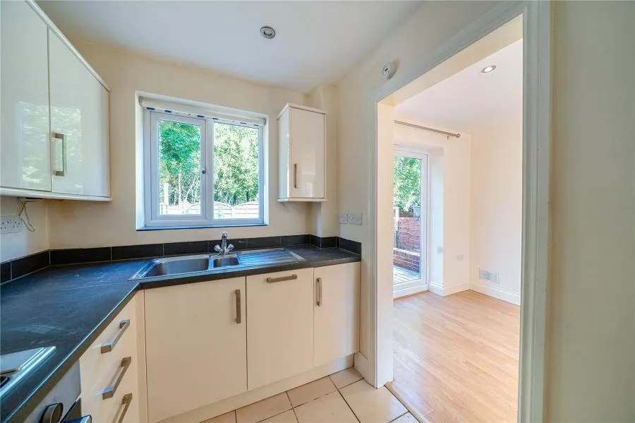 Japonica Walk, Banbury, OX16, photo 5