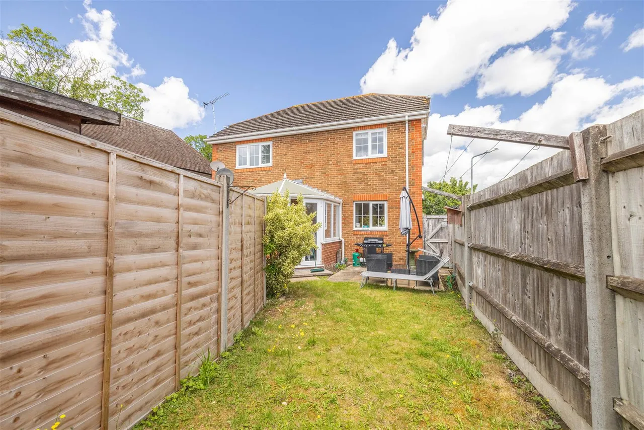 The limes, Windsor, Berkshire, SL4 4US, photo 10