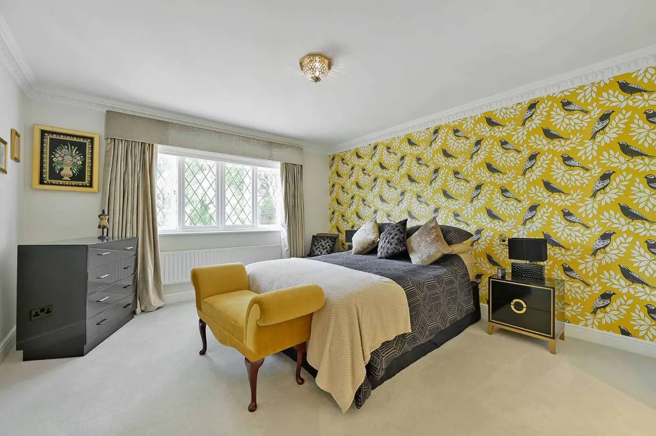 Harvest Hill Road, Maidenhead, Berkshire, SL6 2QQ, photo 9