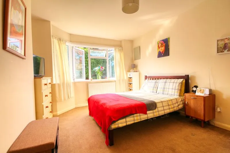 Kingston Road, Leatherhead KT22 7QE, photo 8