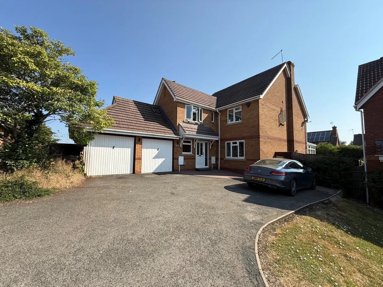 4 bed property to rent — Pinkus Close, WORCESTER
