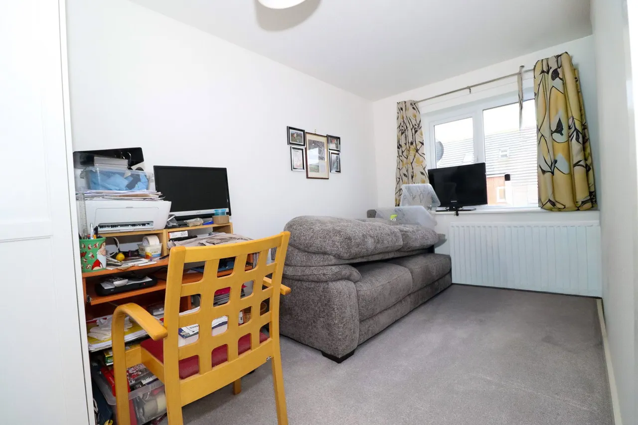 Longhall Road, St. Neots, PE19, photo 7