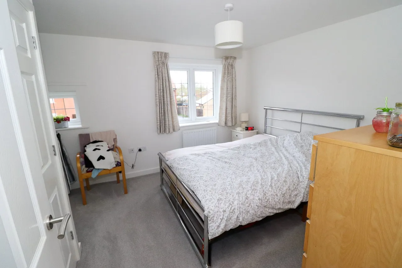 Longhall Road, St. Neots, PE19, photo 10