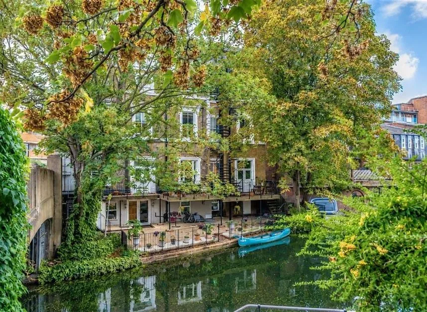 3 bed flat for sale — Old Ford Road, Bethnal Green, E2