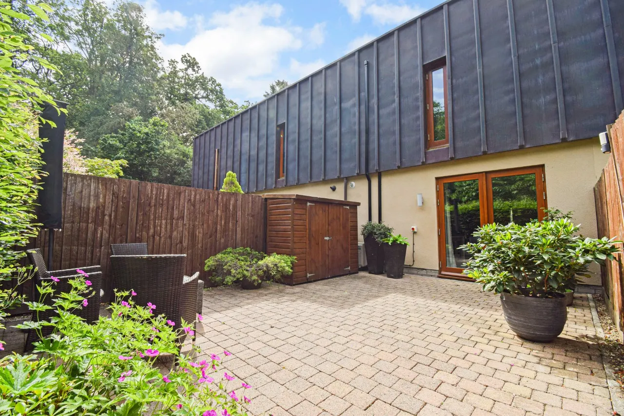 Cliveden Gages, Taplow, SL6, photo 22