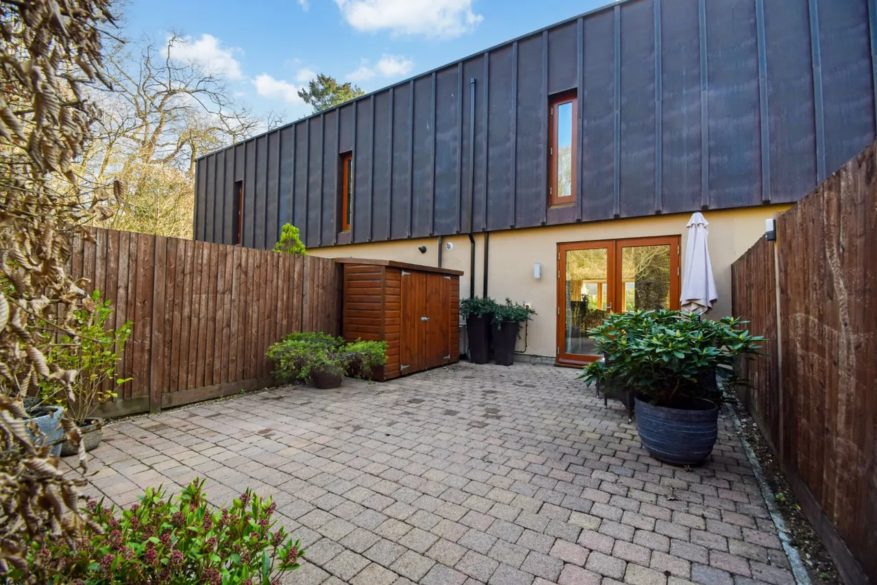 Cliveden Gages, Taplow, SL6, photo 16