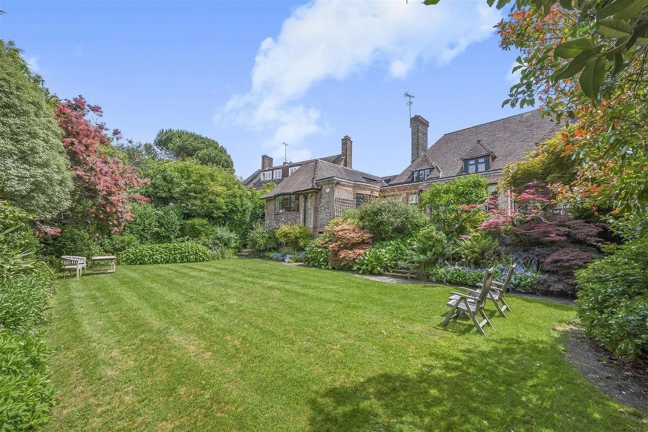 Wellgarth Road, Hampstead Garden Suburb, NW11, photo 15