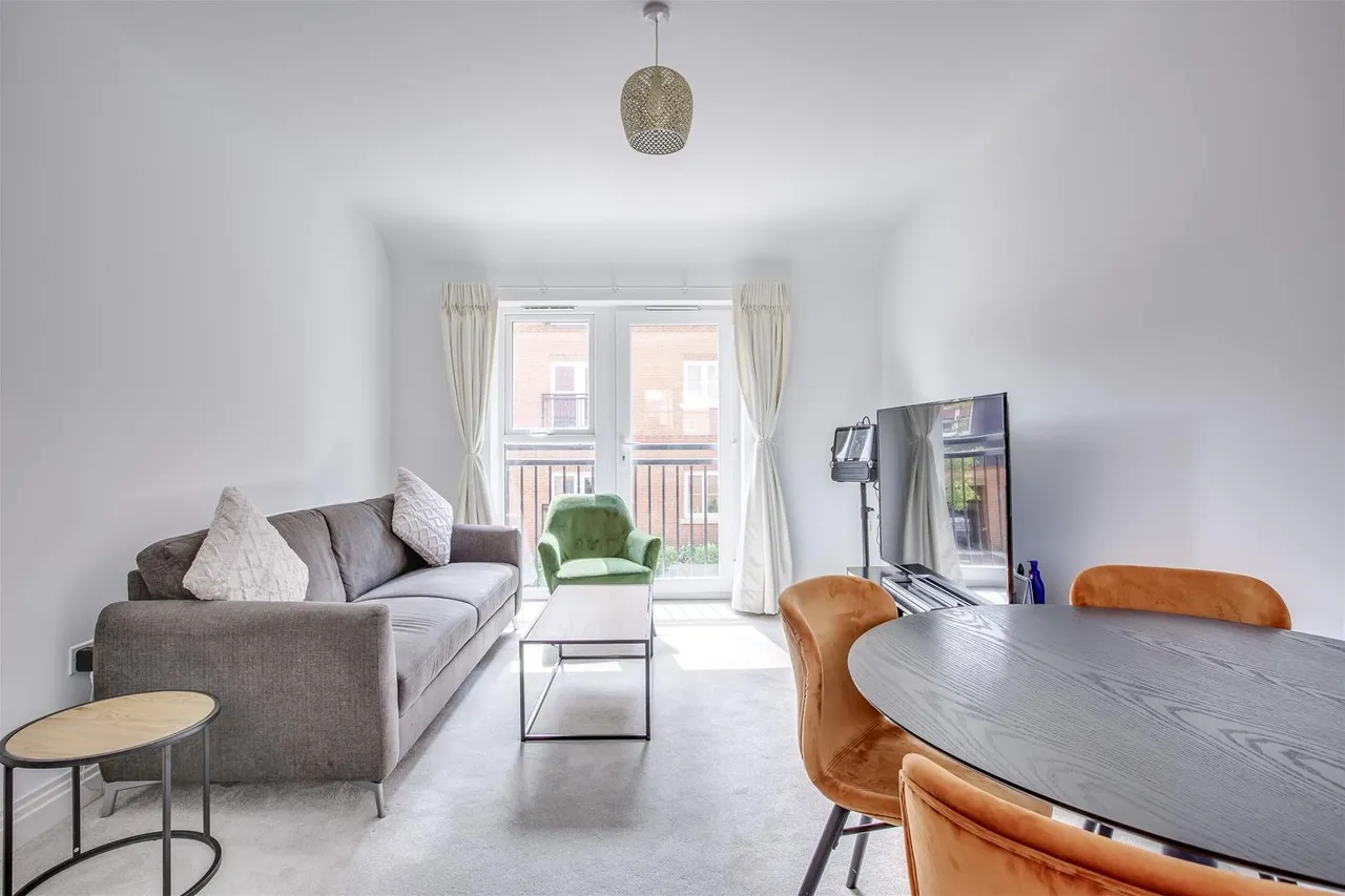 Rosemead Avenue, High Wycombe, HP10, photo 5