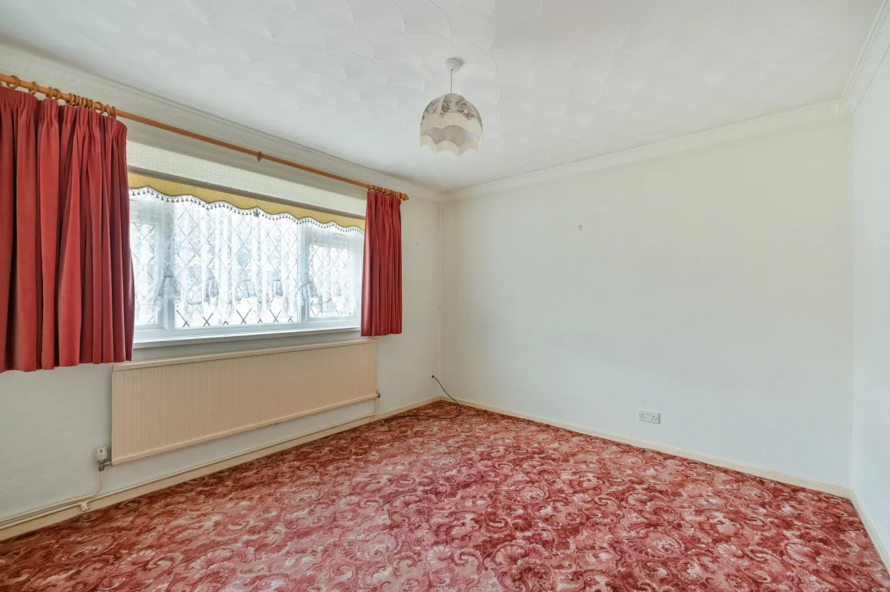 Slough, SL3, photo 8