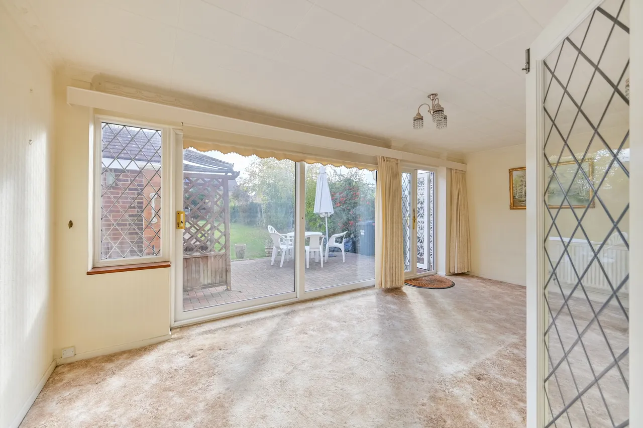 Slough, SL3, photo 5