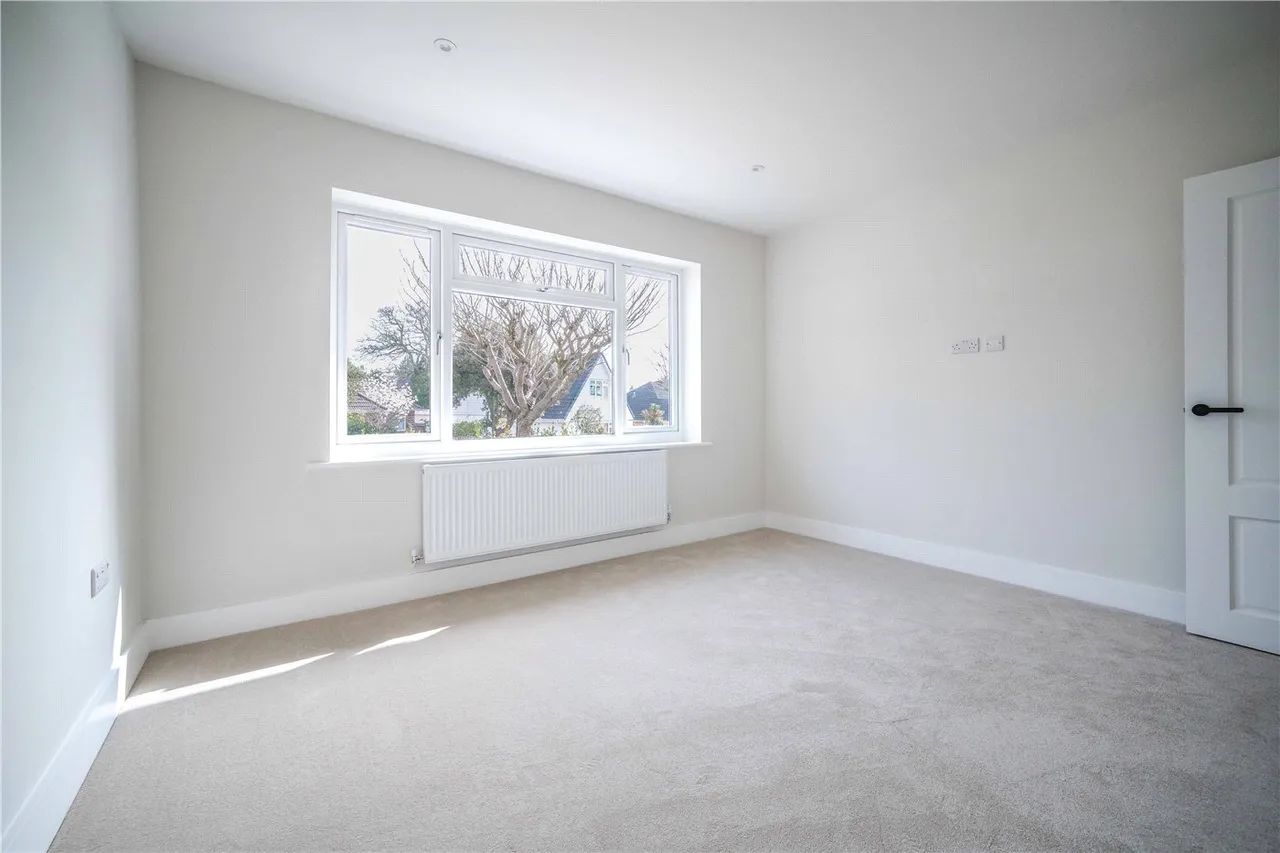 Gervis Crescent, Ashley Cross, Poole, BH14, photo 9