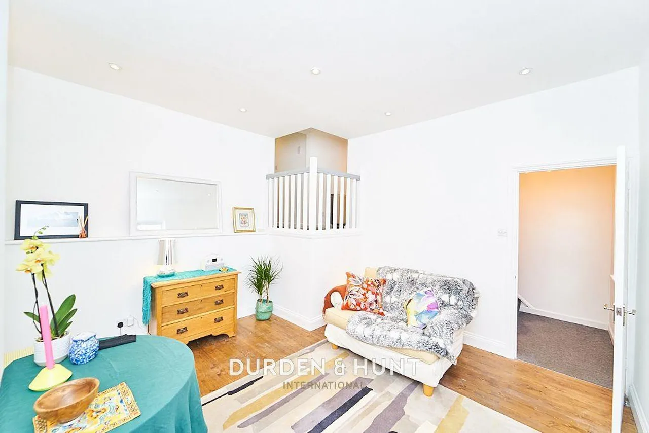 High Street, Ongar, CM5, photo 4