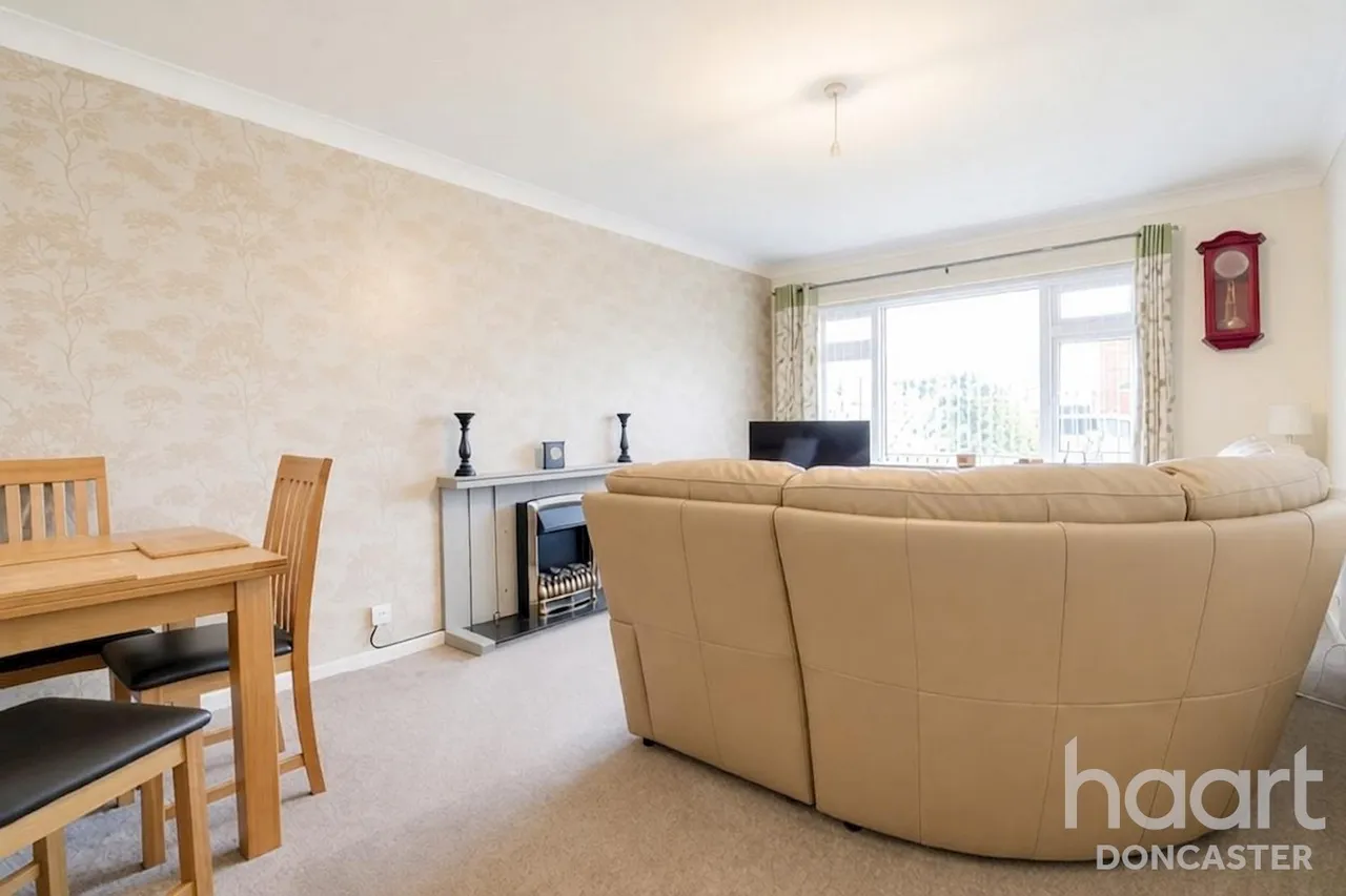 St Marys Road, Dunsville, DN7, photo 5