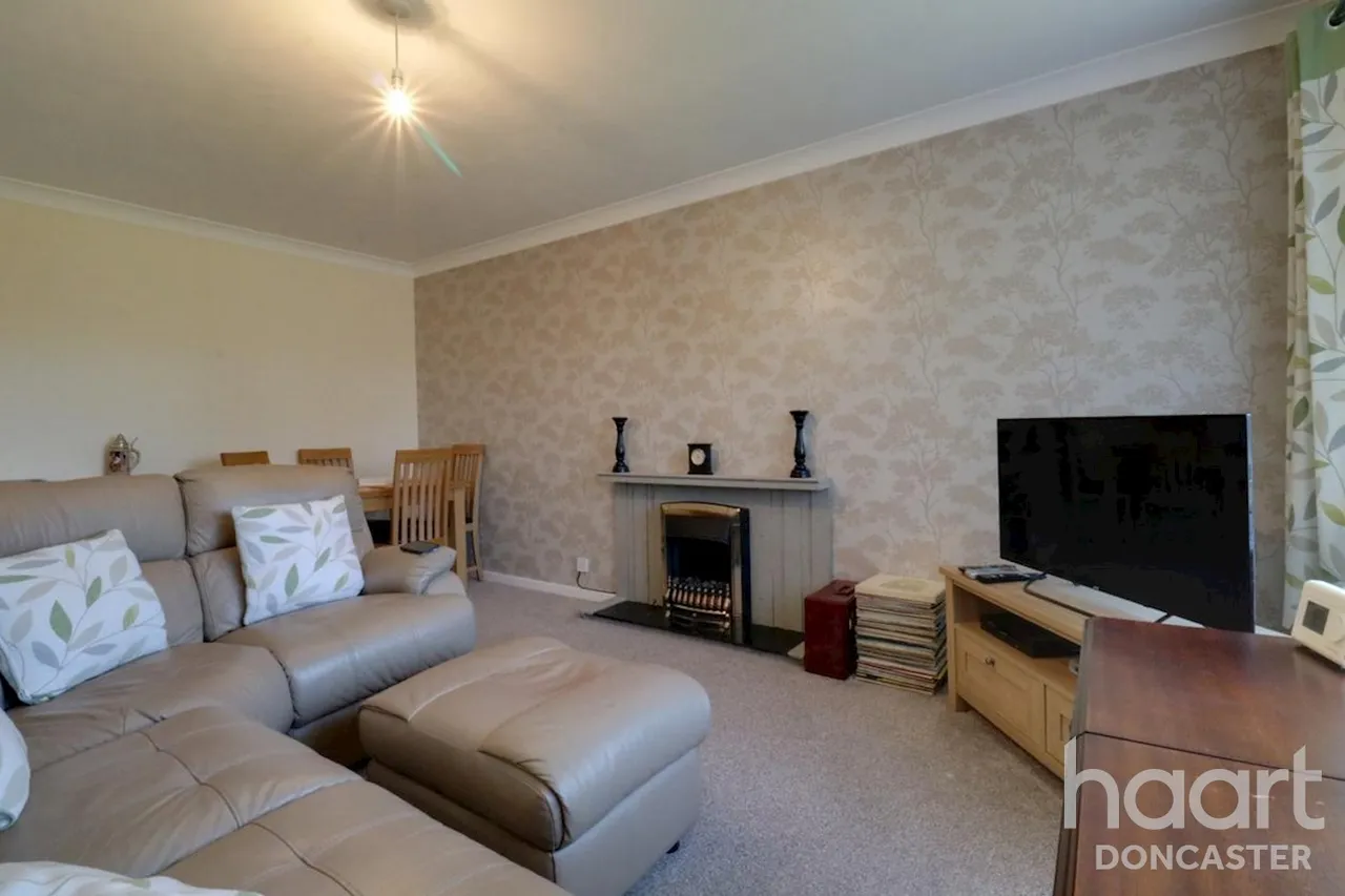 St Marys Road, Dunsville, DN7, photo 7