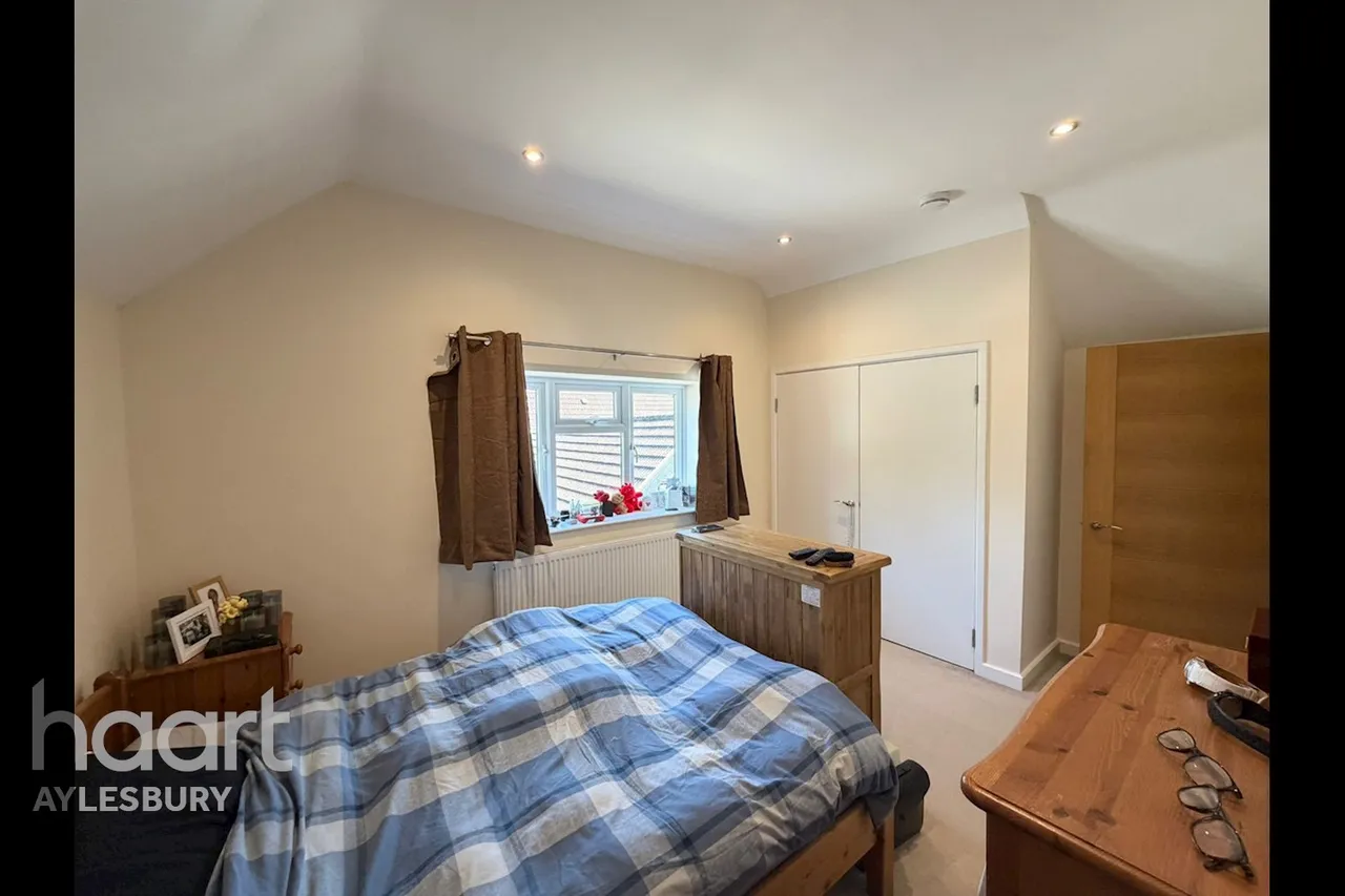 High Street, Aylesbury, HP22, photo 6