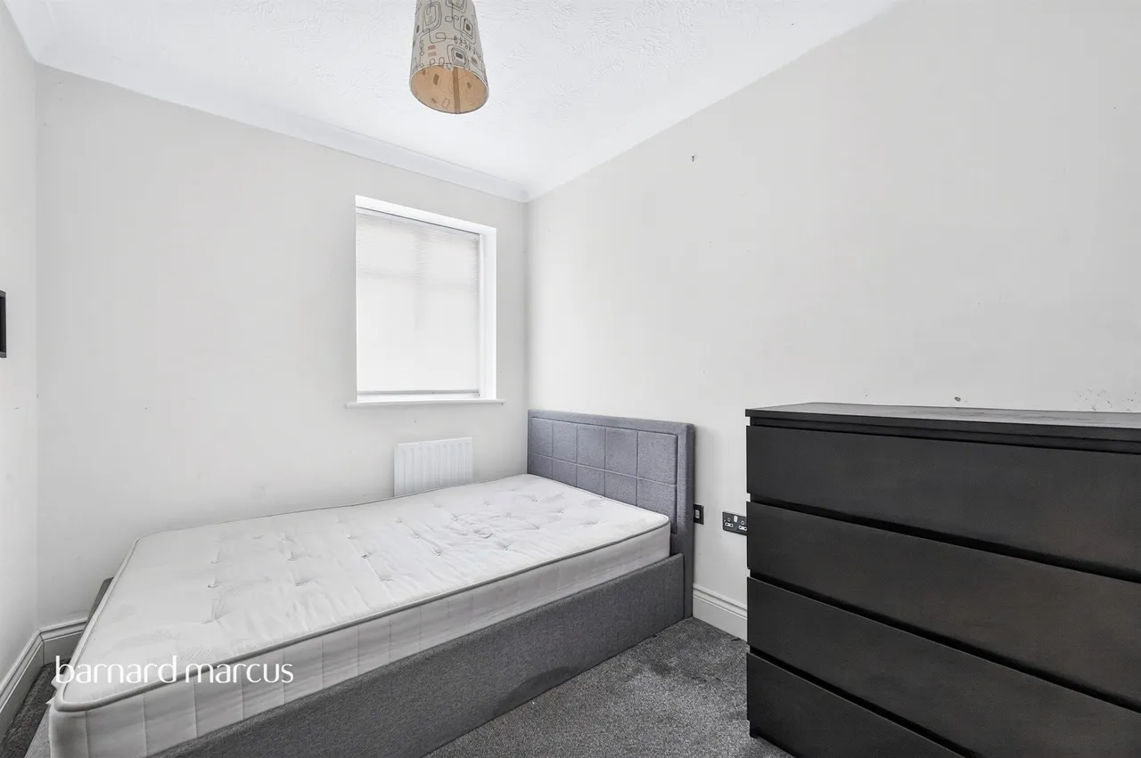 Ruxley Lane, Epsom, KT19, photo 6