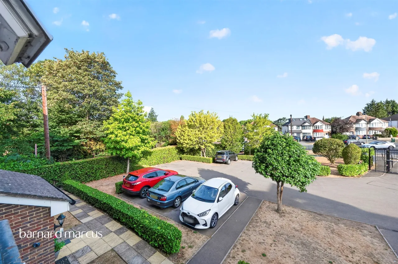 Ruxley Lane, Epsom, KT19, photo 8