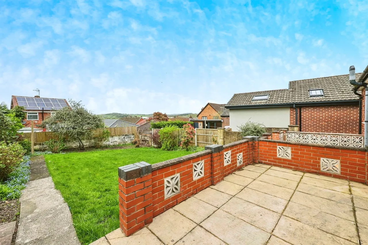 Walker Street, Eastwood, NG16, photo 12
