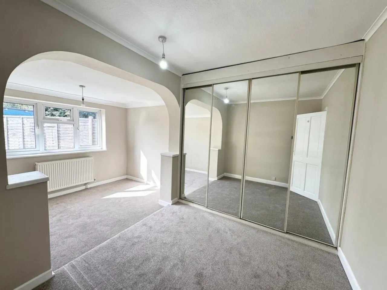 Stoughton Road, Guildford, photo 11