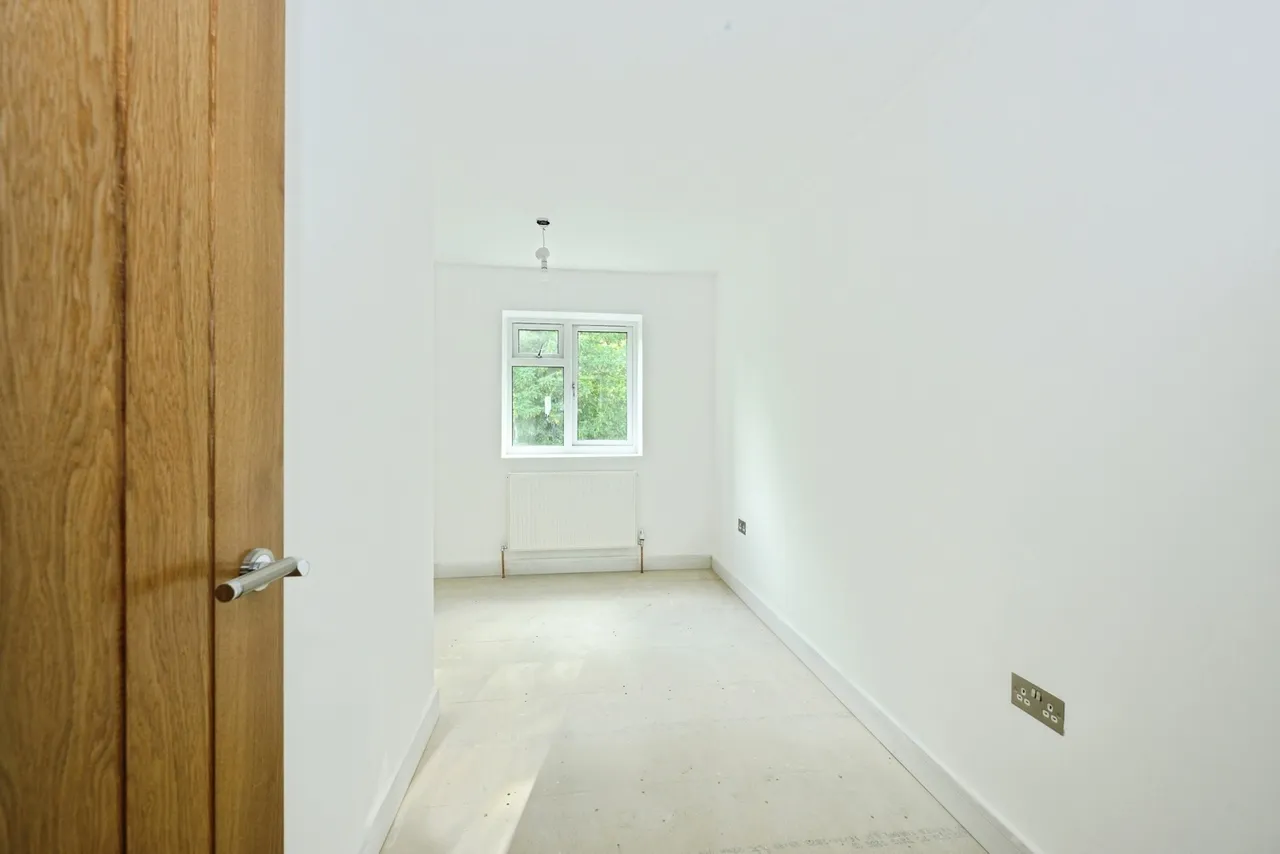 Station Approach, Whyteleafe, Surrey, CR3, photo 9