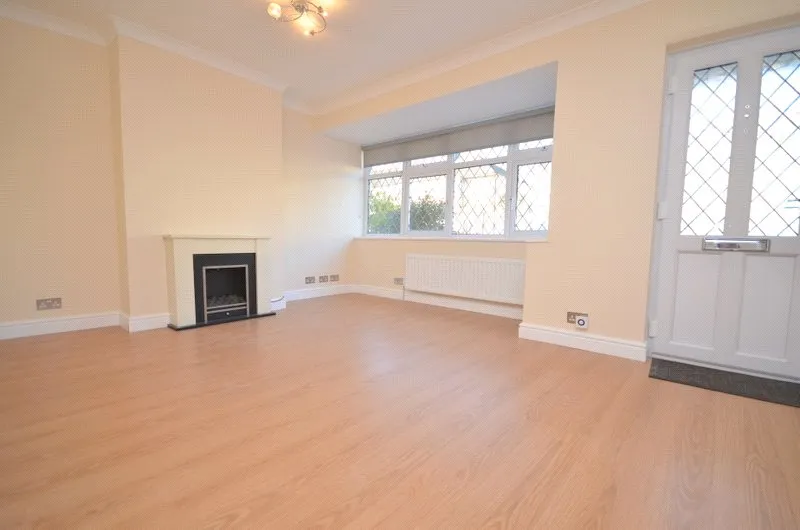 Norfolk Road, Upminster, RM14, photo 2