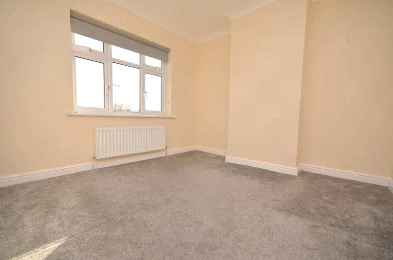 Norfolk Road, Upminster, RM14, photo 9