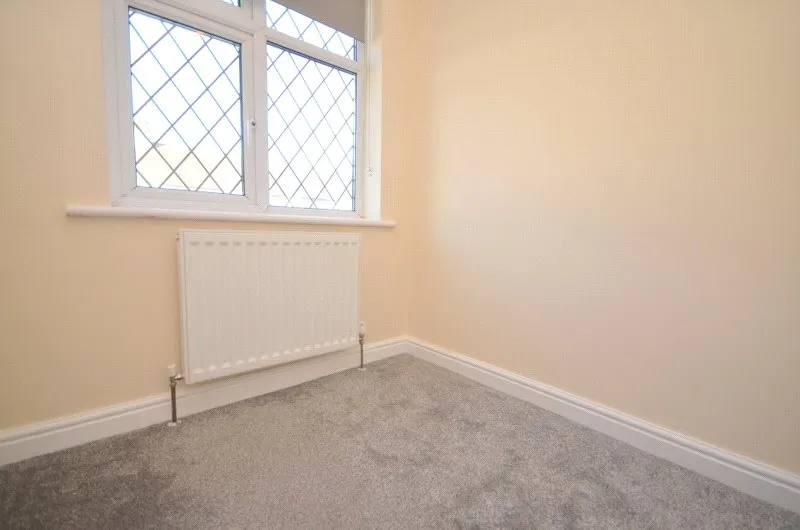 Norfolk Road, Upminster, RM14, photo 11