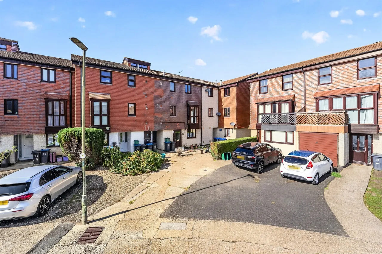 Buttermere Close, Morden, SM4, photo 2