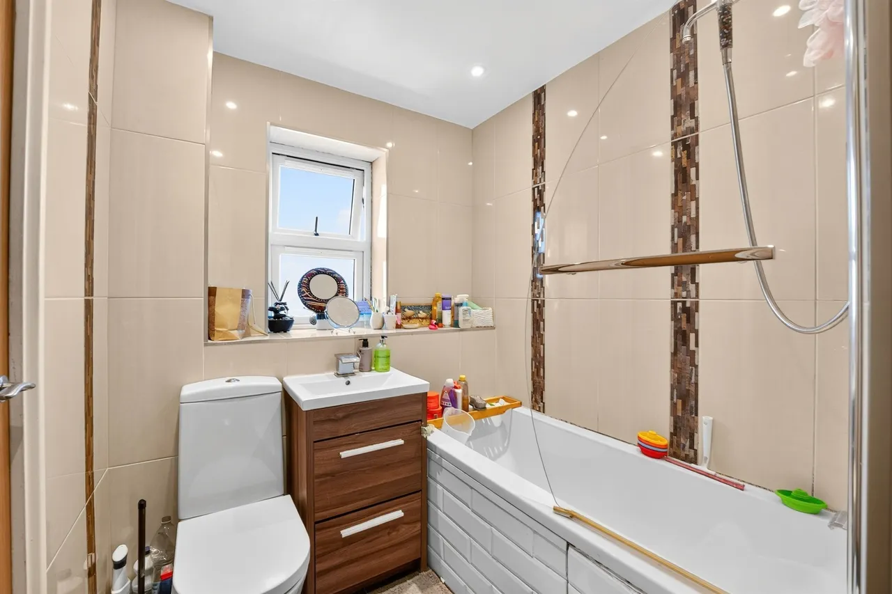 Buttermere Close, Morden, SM4, photo 9
