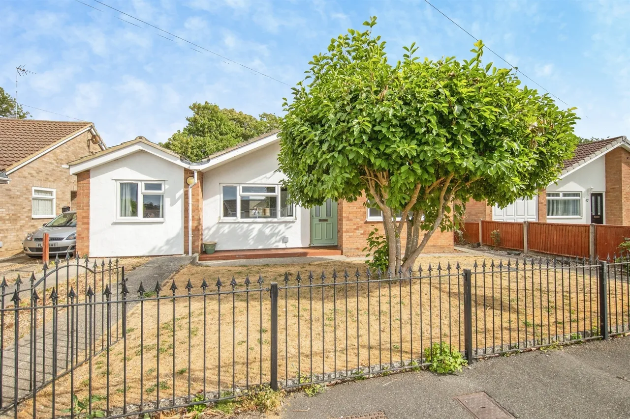 3 bed house for sale — Landsdown Road, Sudbury