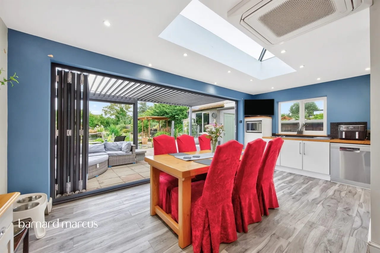 Ruxley Lane, Epsom, KT19, photo 4
