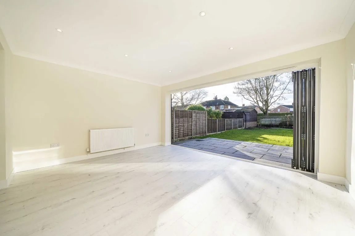 Bourneside Road, Addlestone, KT15, photo 4