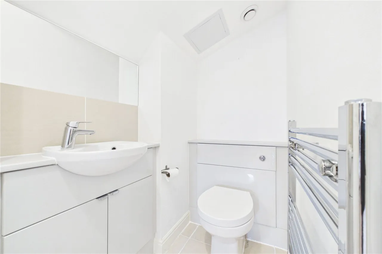 Taylor Drive, Bramley, RG26, photo 8