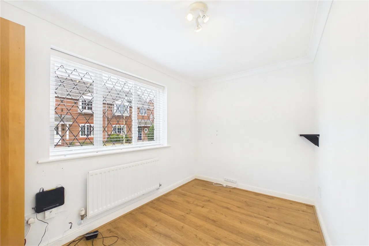 Taylor Drive, Bramley, RG26, photo 7