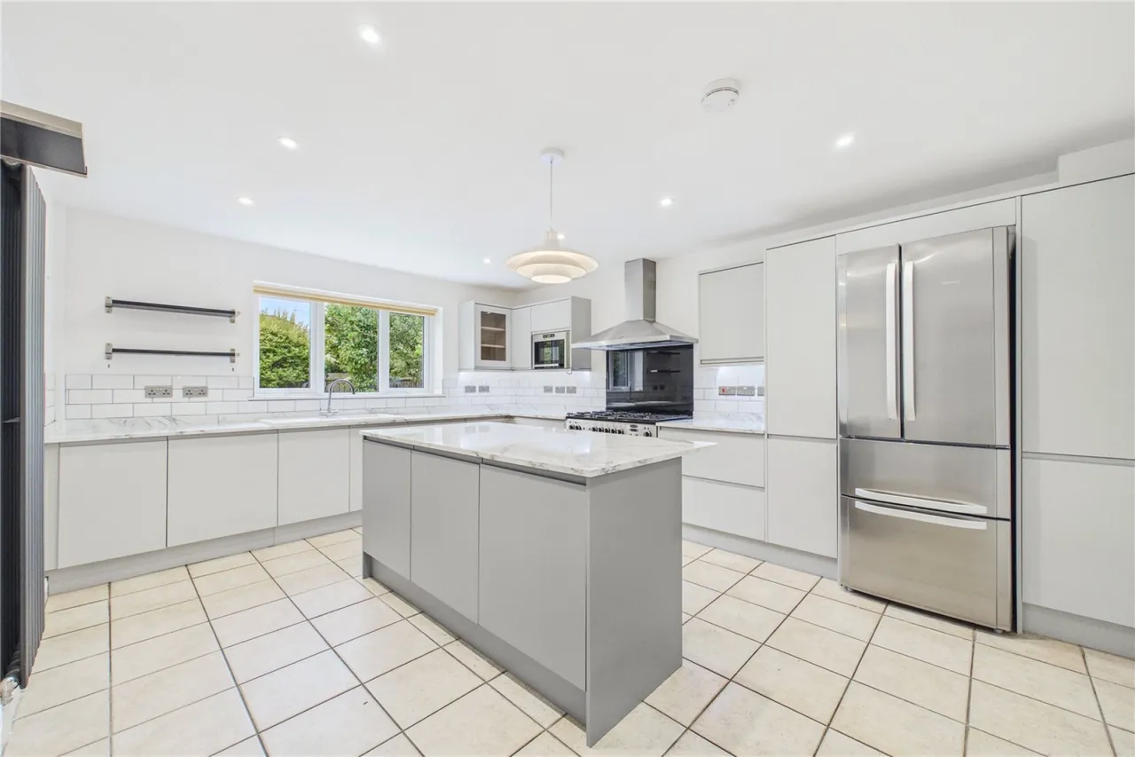 Taylor Drive, Bramley, RG26, photo 4