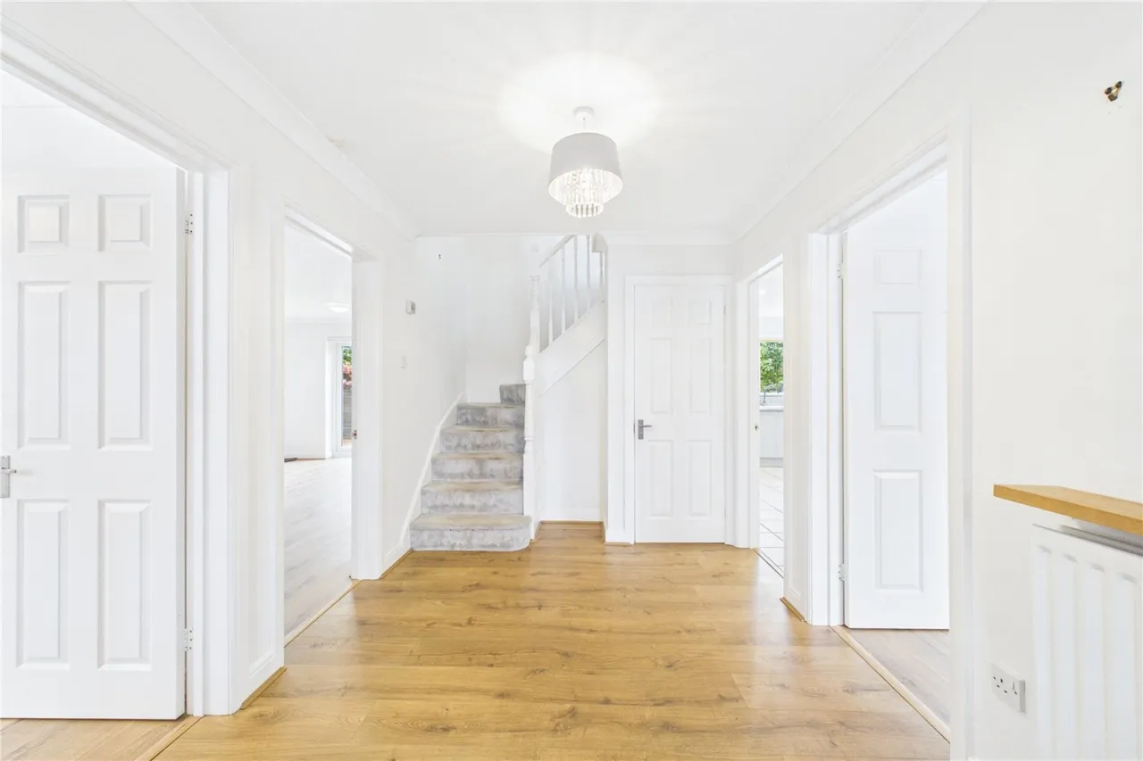 Taylor Drive, Bramley, RG26, photo 3