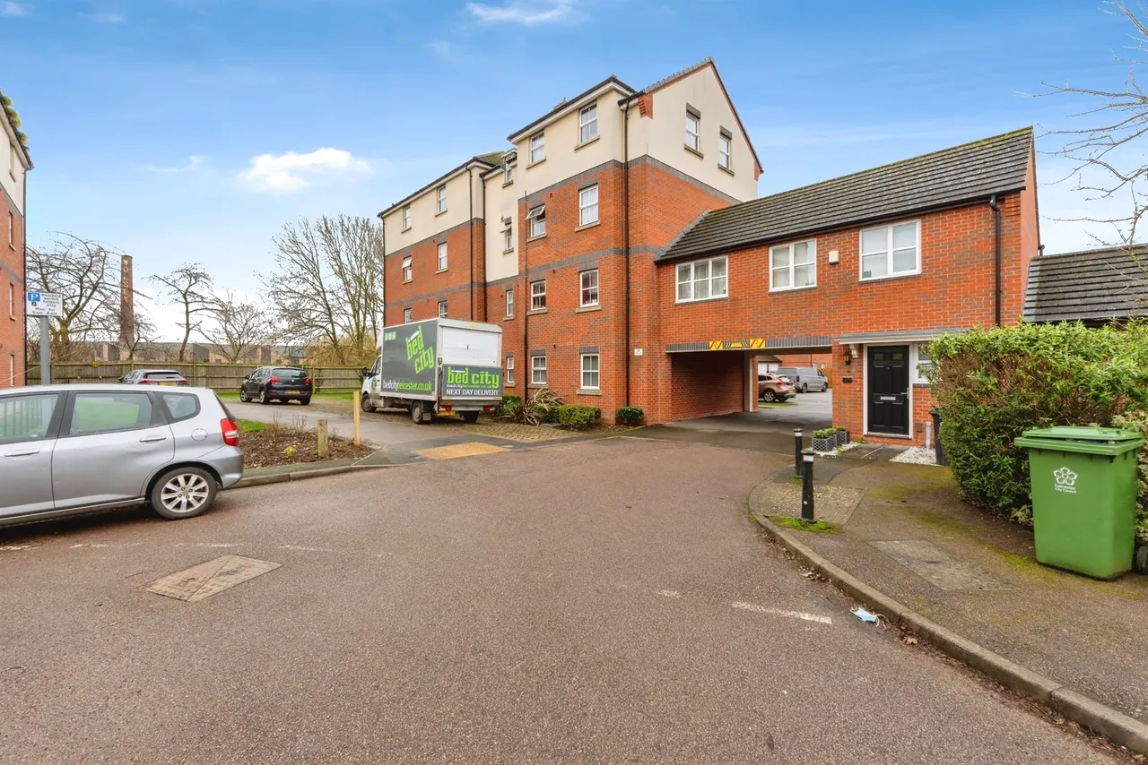 Beagle Close, Leicester, photo 12