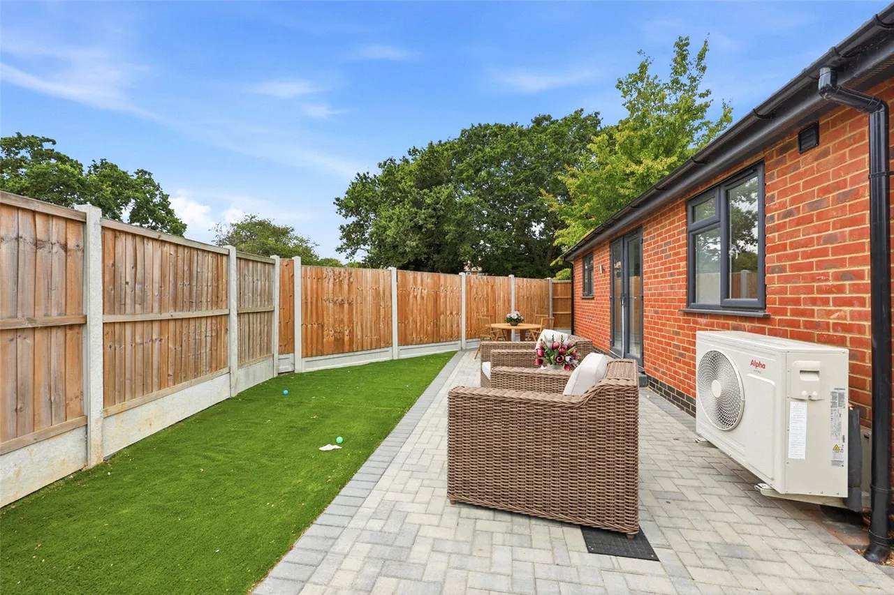 Sawkins Avenue, Great Baddow, Essex, CM2, photo 5