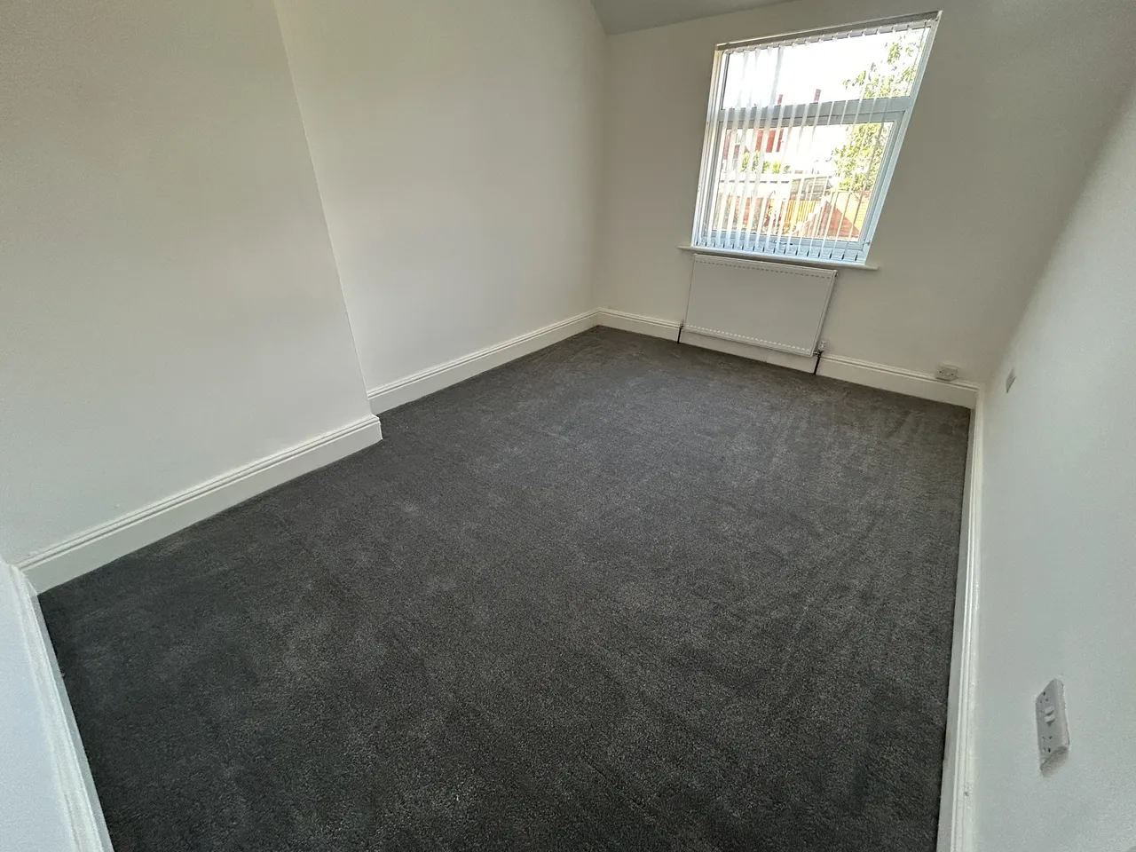 Oldbury Road, Rowley Regis, B65, photo 6
