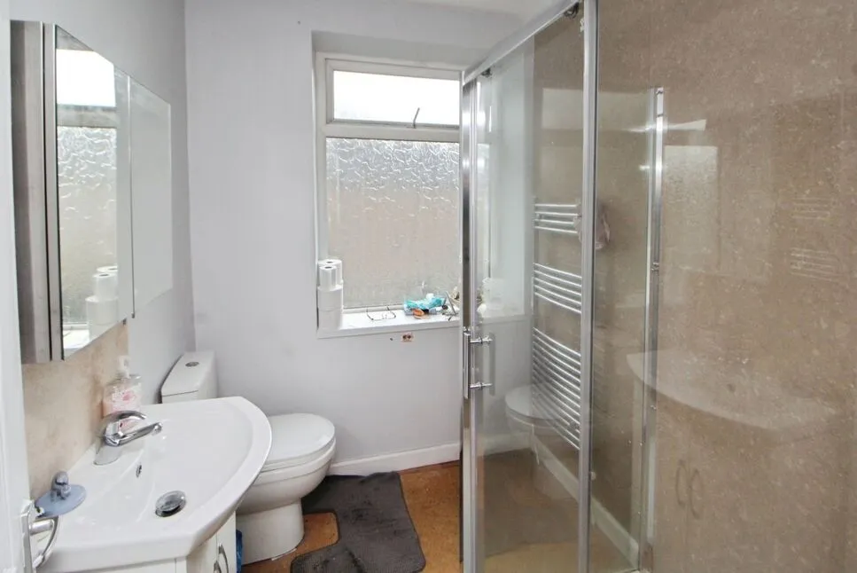 Glossop Road, Gamesley, Derbyshire, SK13, photo 5